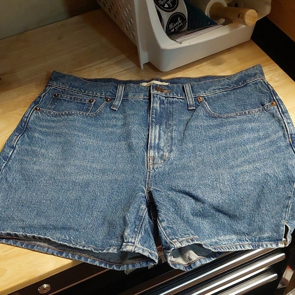 Madewell Relaxed Denim Short Medium Wash High Rise Size 29 - Picture 1 of 7